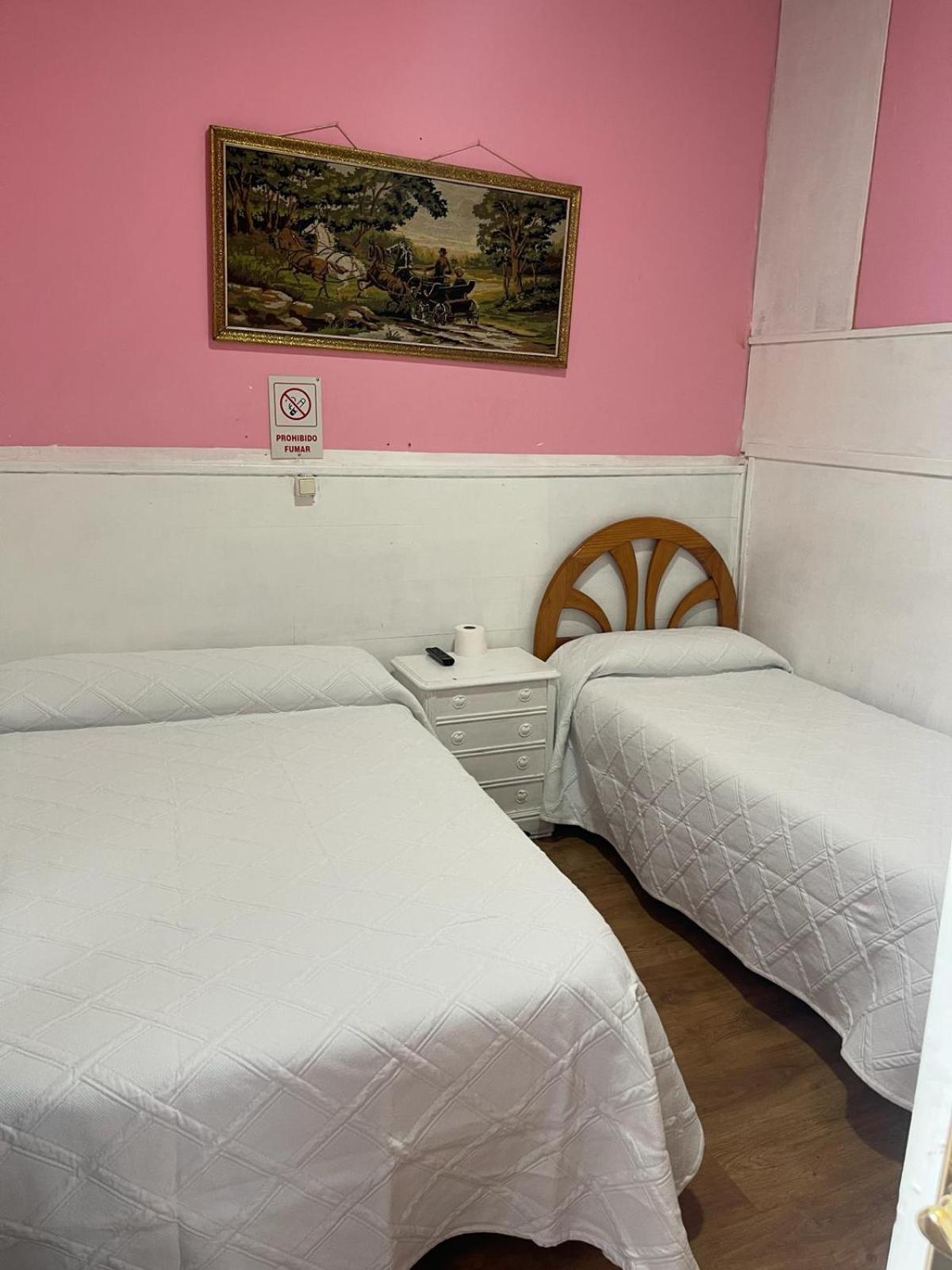 Hostal Daniel Madrid Eksteriør bilde